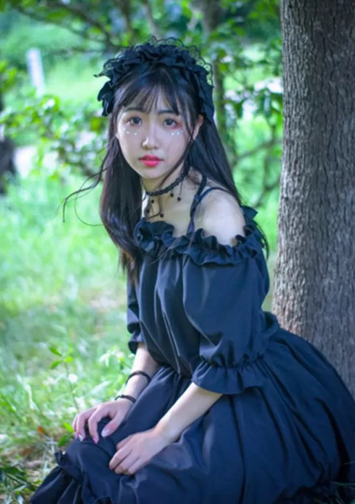 轻lo风洛丽塔吊带大摆连衣裙复古小清新洋装...