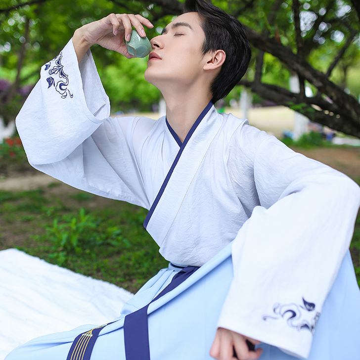 重回汉唐 民族服装,汉服