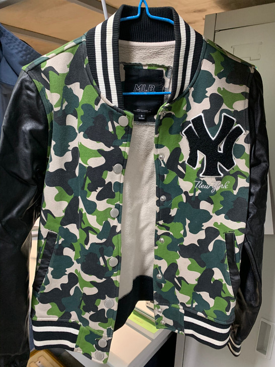 MLB 棒球外套 专柜购入 加绒皮袖款
