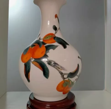 景德镇陶瓷花瓶，客厅摆件插花陶瓷工艺品。事...