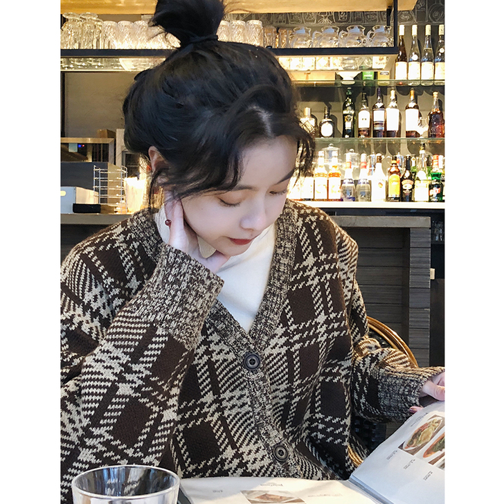 范智乔 新款韩国chic复古格子针织V领娃...