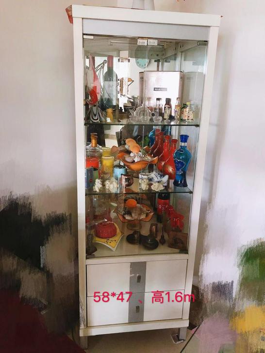 玻璃柜装饰柜,酒柜,八成新。自提!天河区太...