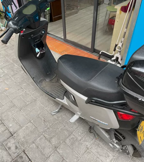 小牛电动车M动力版小牛电动m+动力版，银色...