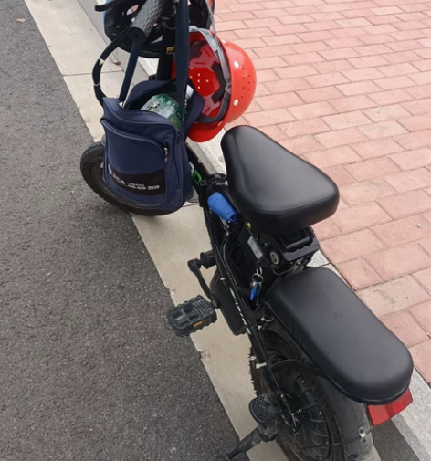 名顶电动车,代驾不干了,准备卖了, 感兴趣...