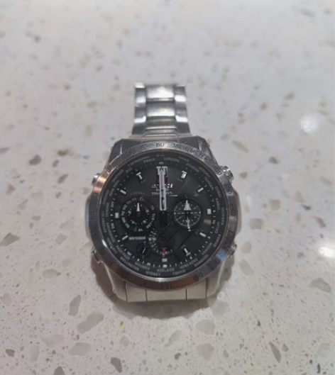 卡西欧手表,刀锋系列。记得当年在香港买的,...