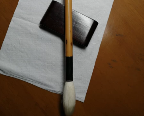 回流玉峰牌精品玉兰蕊毛笔，出锋直径约4.8...