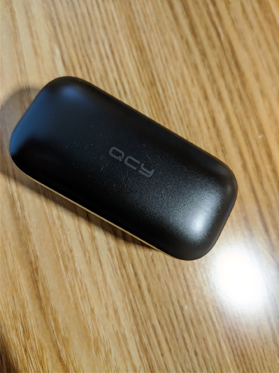 QCY耳机,型号T5,九成新,正常使用痕迹...