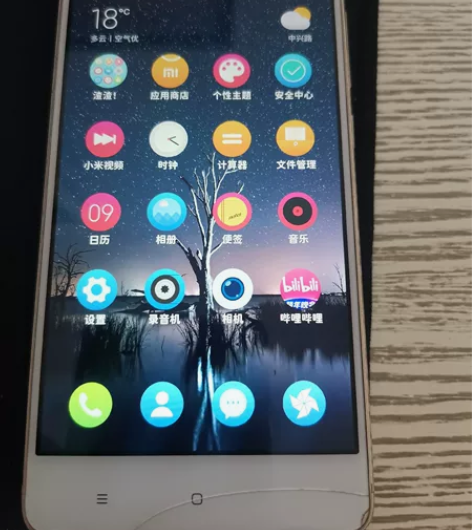 红米4A 3-32 更换新电池,中度使用可...