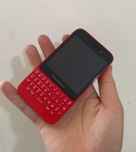 黑莓Q5,成色95新,功能正常,支持联通移...