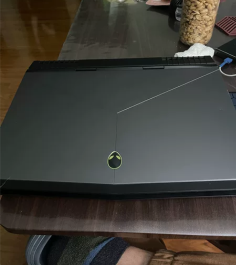 外星人15R3.  最高配。i7 7820...