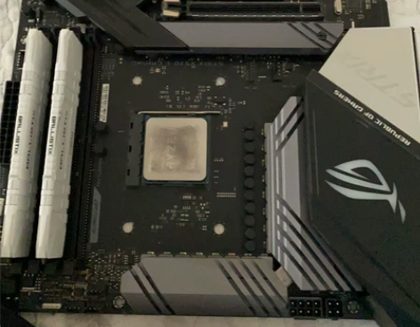 华硕玩家国度 X570-E电竞主板,自用闲...