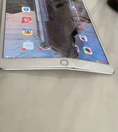 最新款曲面屏ipad 全球第一台,库克亲自...