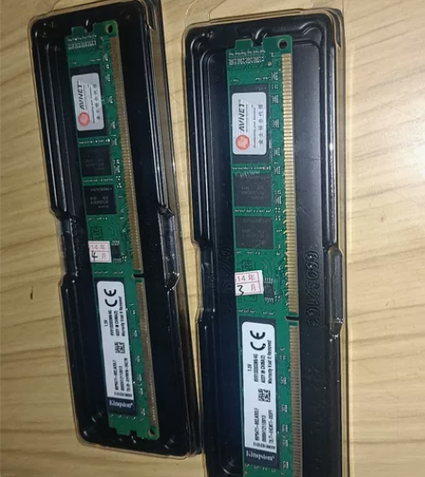 刚到公司升级换下来内存4G原装金士顿内存喜...