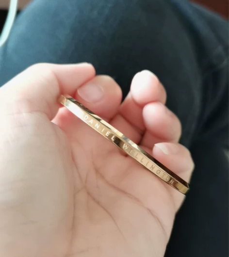 DW手镯和小蓝针手表全新 手表是A货,仿版...