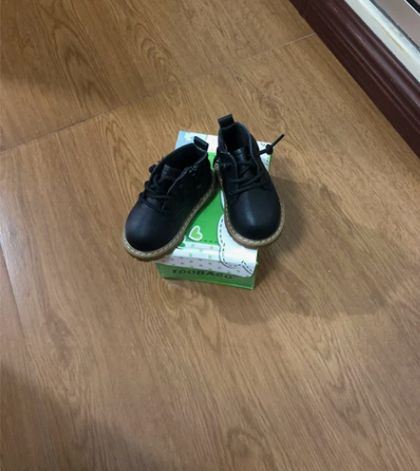 闲置全新真皮加绒软底鞋，15码，内长12....