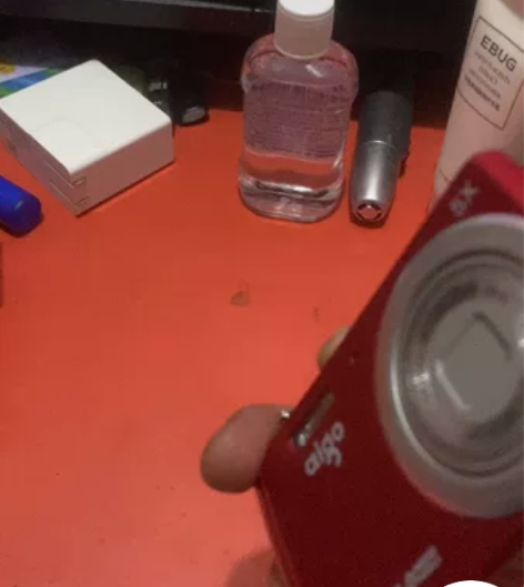 爱国者F560数码卡片式相机，功能正常，1...