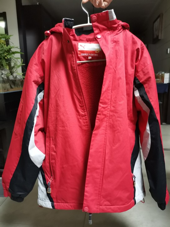 彪马PUMA棉服，基本全新，L码