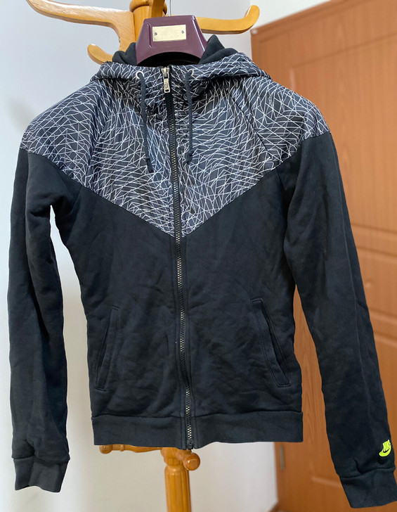耐克NIKE男女同款开衫外套九成新155码
