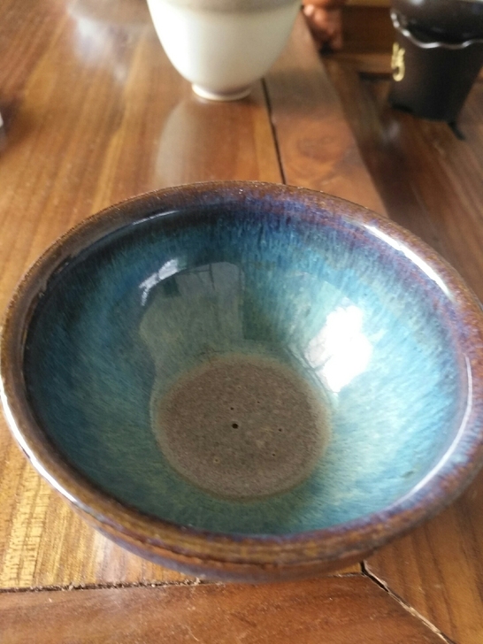 茶碗，手工建盏，轻微小瑕疵。