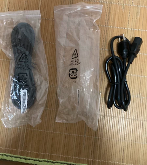 电源线2根，适合电饭煲，电脑等，此线是国外...