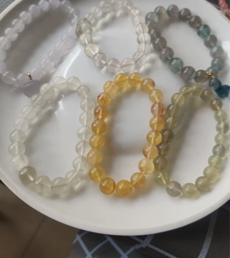 萤石手串8元一条 随便出啦,大概都在10~...