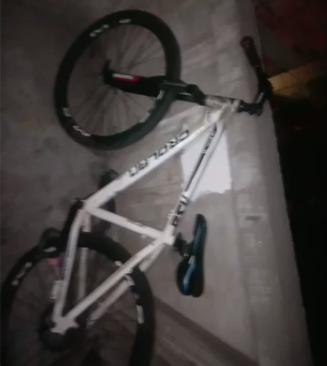 整车，有Mt200要的加100，邮费AA，...