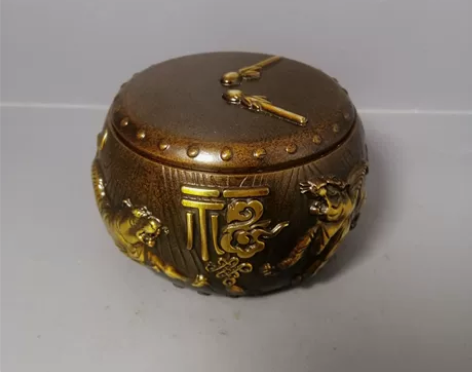 古玩铜器收藏，五虎鼓，工艺精湛 材质：鎏金...