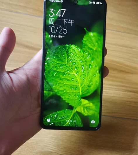 去年八月份买的红米K40游戏性能机 一直在...