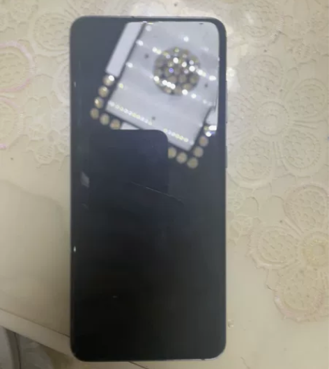 三星s20 内存不详 开机靓板屏幕坏了 感...