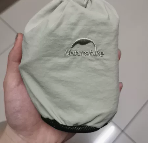 折叠遮阳帽 戴过一次 感兴趣的话点“我想要...