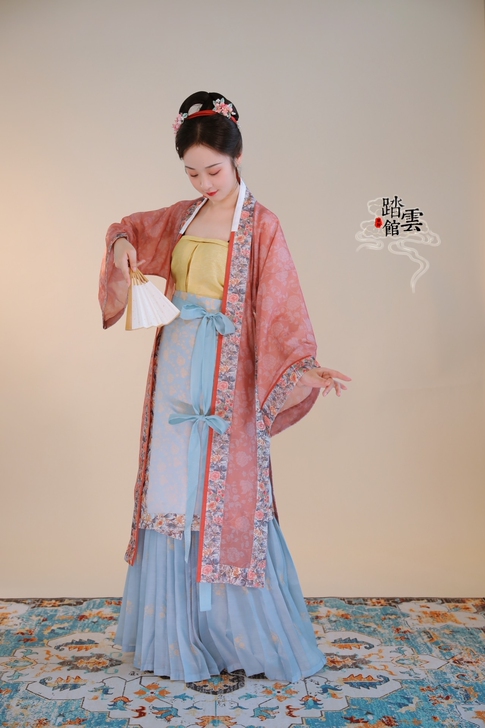 【踏云馆】夏季独家印金填彩全缘宋褙子旋裙百...