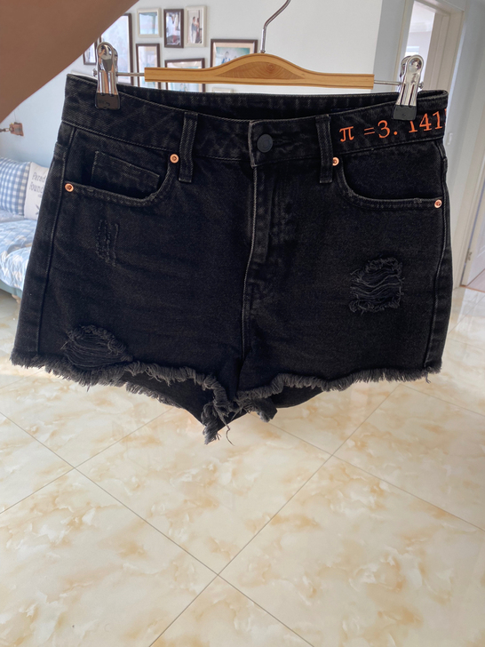 黑色牛仔短裤,尺码27,品牌mjstyle...