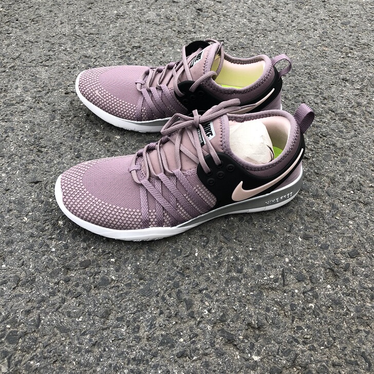 NIKE耐克女鞋2017新运动跑步训练鞋9...