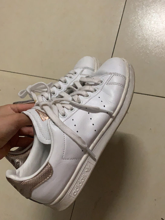 阿迪达斯斯密斯 38码女鞋