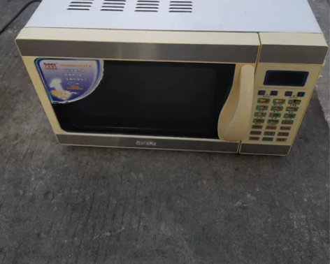 格兰仕微波炉,八成新,电脑版,转盘加热,正...