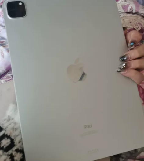 iPad Pro 128g 最新版,几乎全...