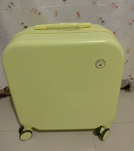 低价处理原价四百多行李箱一批行李箱拉杆箱密...