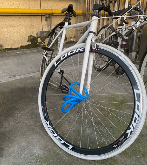 闲置的公路自行车 车库放不下啦 车身很轻,...