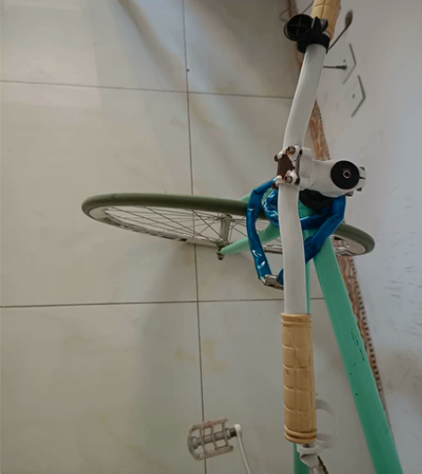 死飞 感兴趣的话点“我想要”和我私聊吧～明...