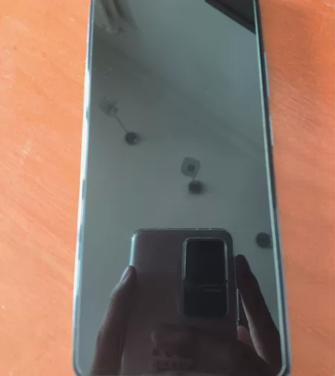 Redmi K40  内存12+256，颜...