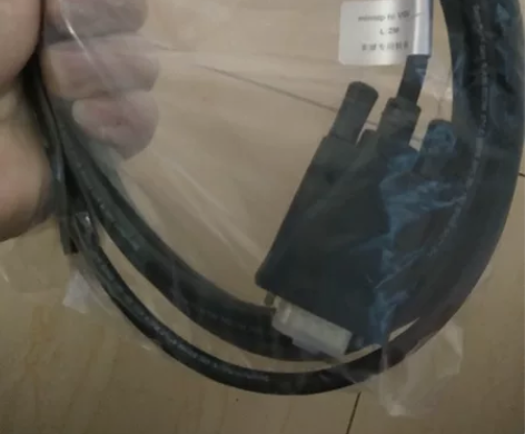 多屏显卡专用主动式minidp转vga转接...