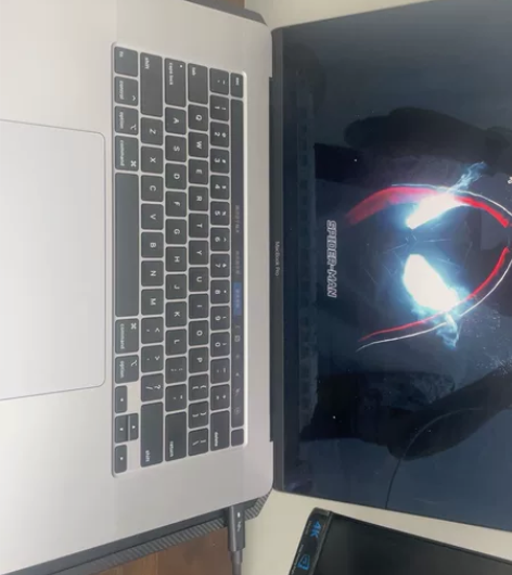 苹果电脑macbook por自用的 工作...