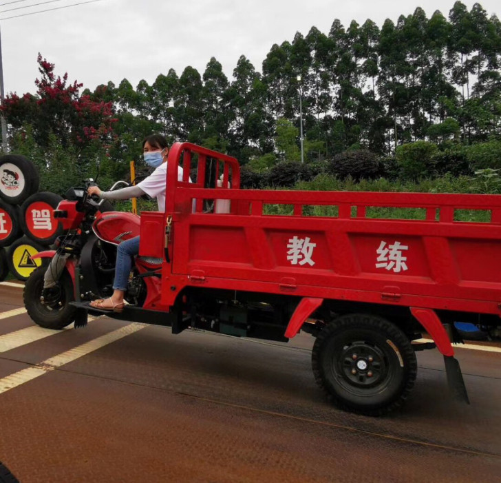 摩托车，三轮车，Ｄ照，小车，考场直招，全包，