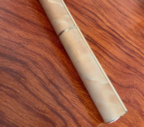 完美日记本我系列，L23号色，温柔奶茶色～...