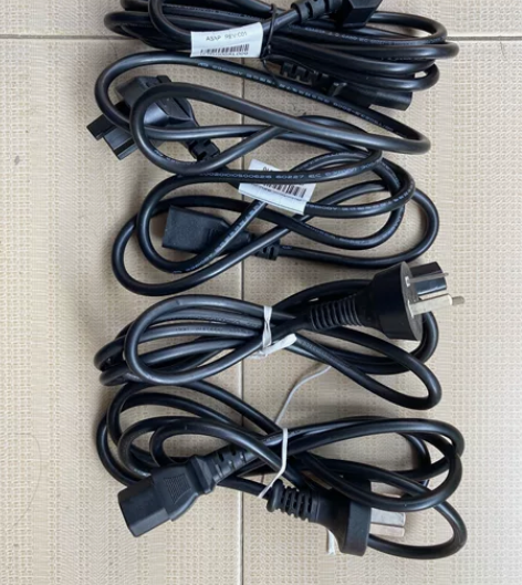250V10A品字型电源线，适用于电脑主机...