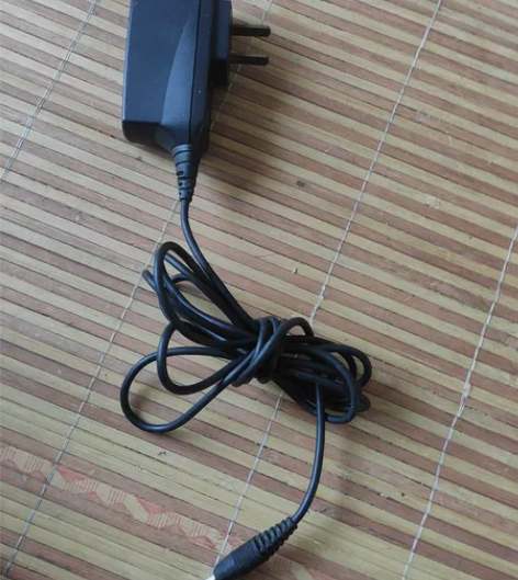 包邮原装诺基亚手机充电器 如图所示实物拍摄...