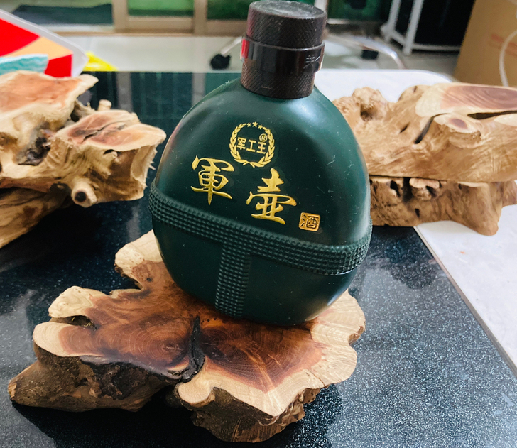 出 闲置 崖柏工艺品,可用于摆放香水、装饰...
