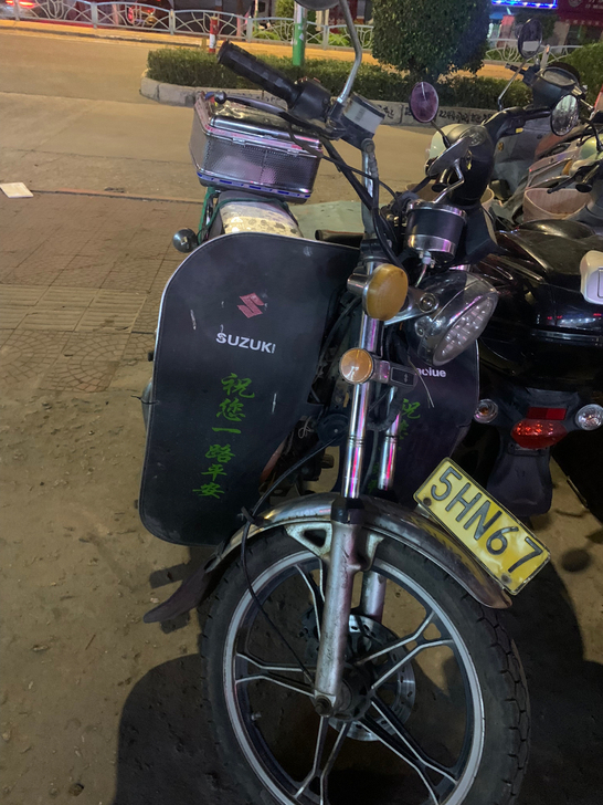 豪爵摩托车,小练条,有年检!