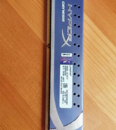 金士顿 DDr3 4g1600hz内存条，...