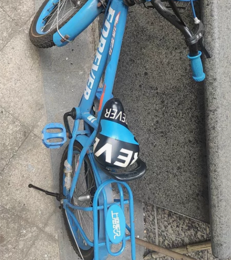 上海永久儿童自行车，80转让需要联系，限鹰...